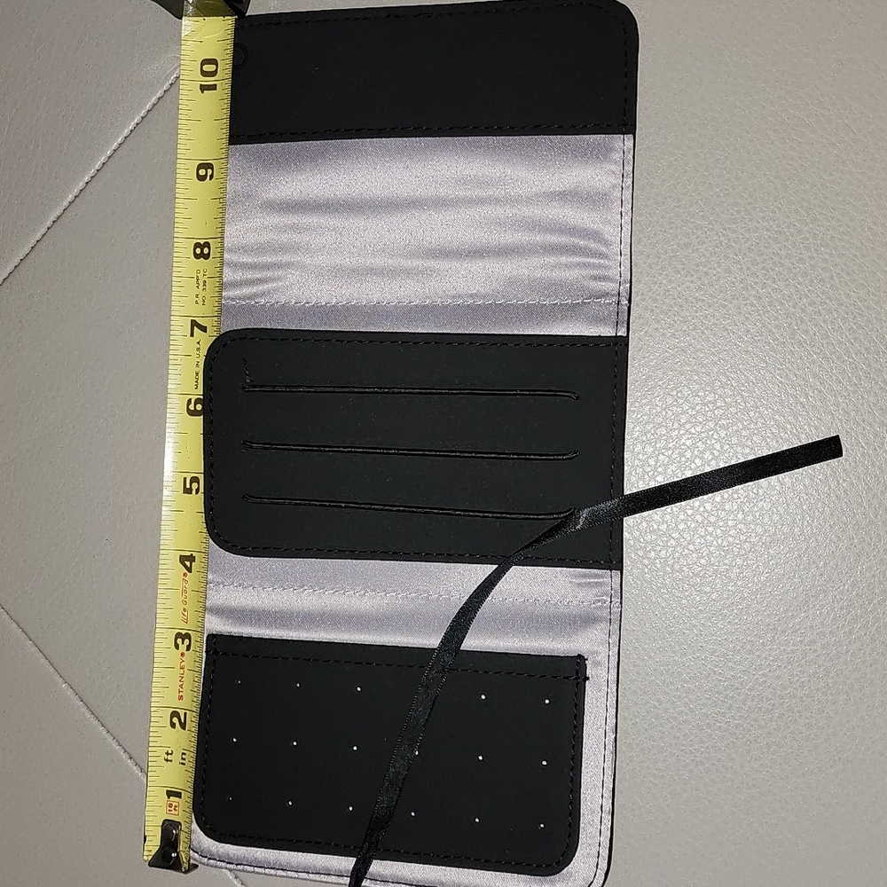 NWOT Pandora Travel Jewelry Organizer and Pouch with a Wristlet Strap, Black - Picture 5 of 8
